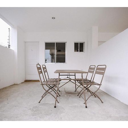 Oyo 789 Abn Residences Bacolod Luaran gambar