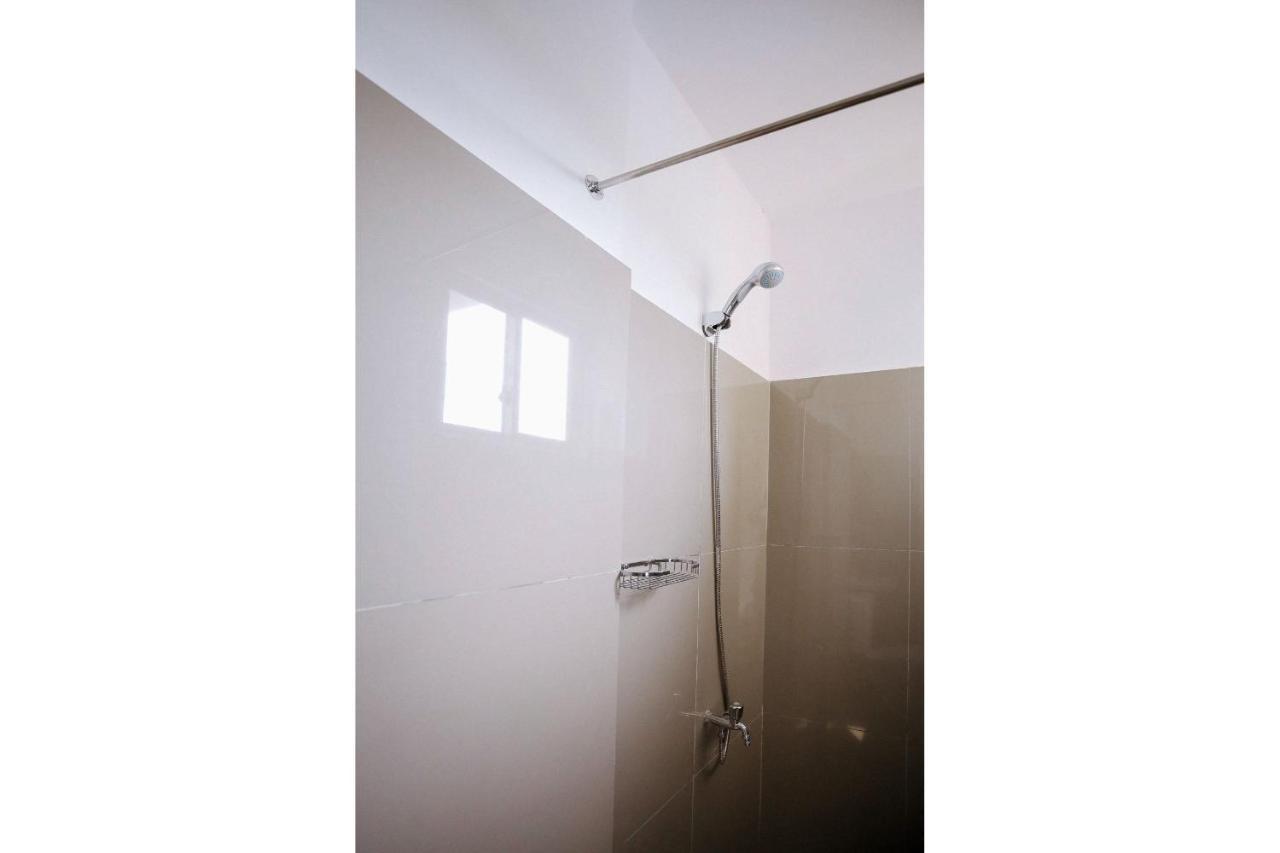 Oyo 789 Abn Residences Bacolod Luaran gambar