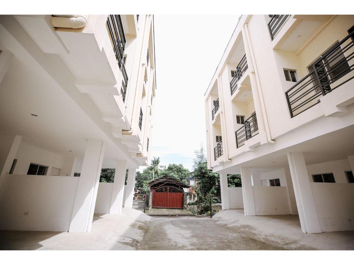 Oyo 789 Abn Residences Bacolod Luaran gambar