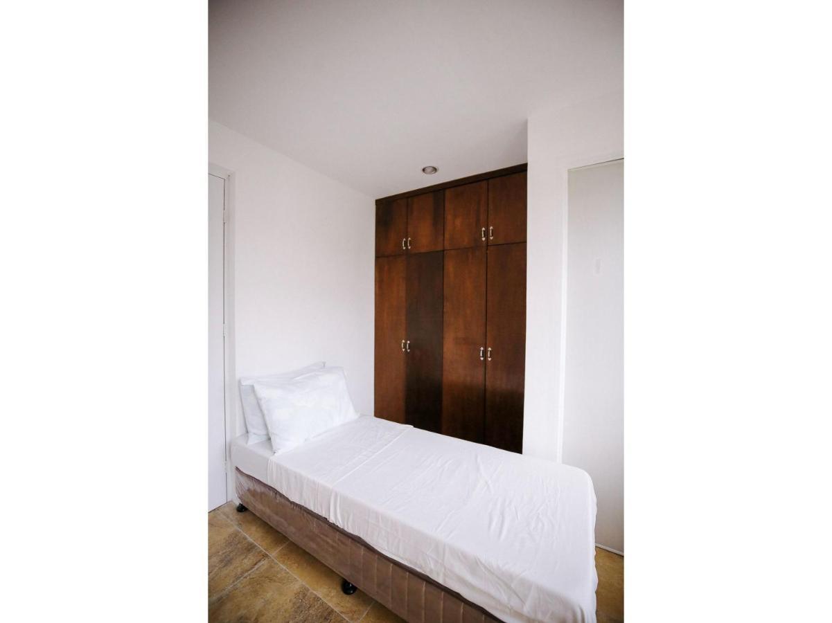 Oyo 789 Abn Residences Bacolod Luaran gambar
