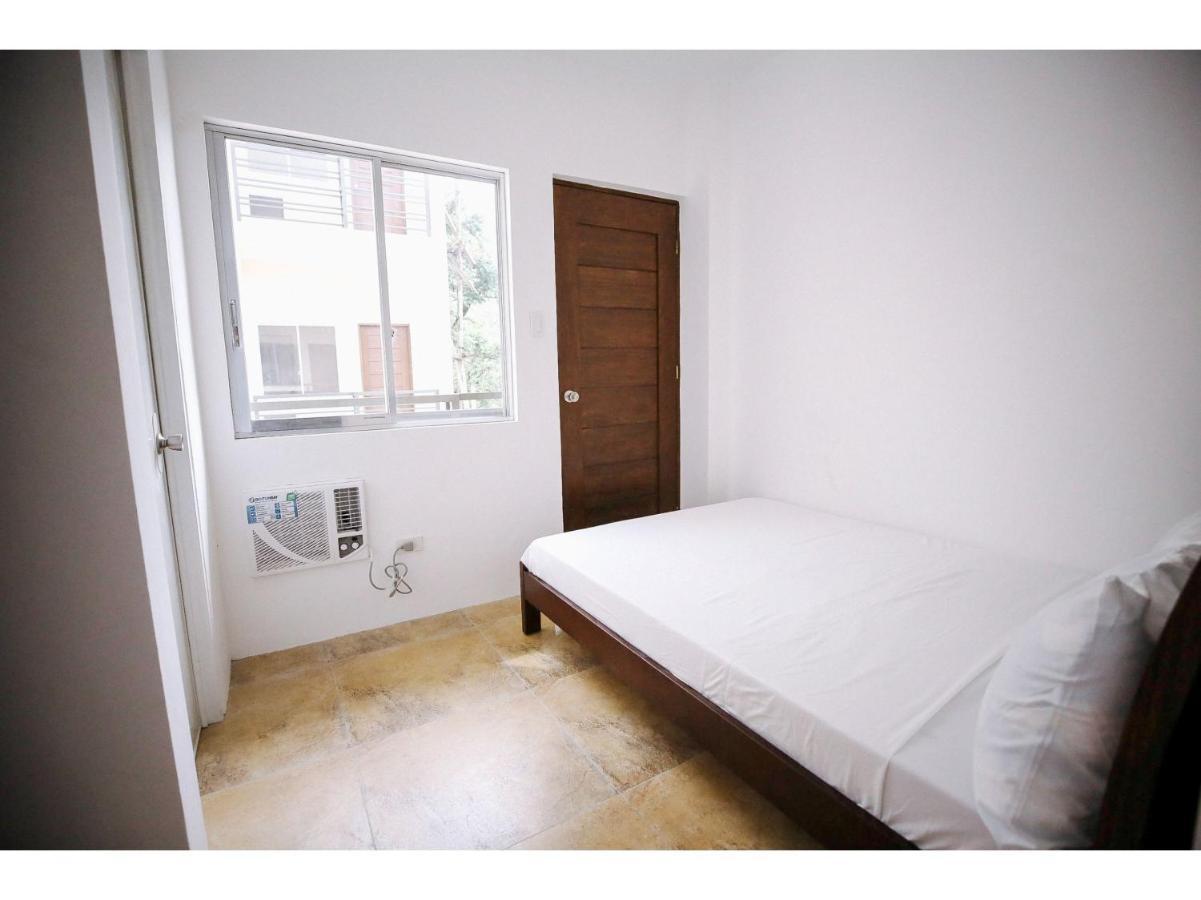 Oyo 789 Abn Residences Bacolod Luaran gambar